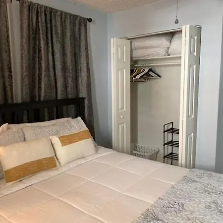 Modern 2/1 Apt Near Midtown And Beaches Miami Exterior photo