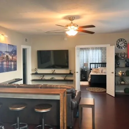 Modern 2/1 Apt Near Midtown And Beaches Miami Exterior photo